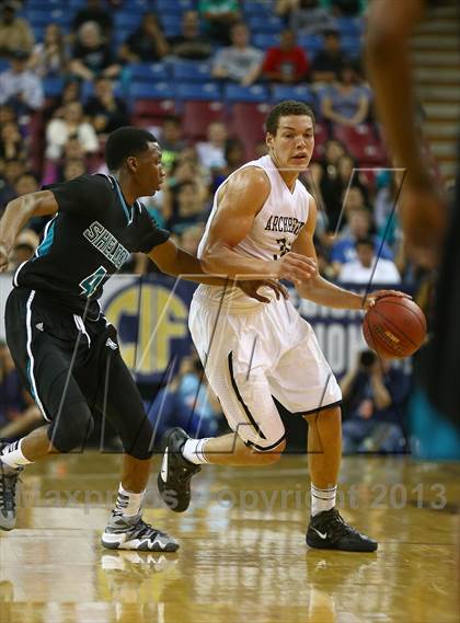 Thumbnail 1 in Archbishop Mitty vs. Sheldon (CIF NorCal Regional Open Division Final) photogallery.