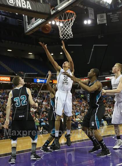 Thumbnail 2 in Archbishop Mitty vs. Sheldon (CIF NorCal Regional Open Division Final) photogallery.
