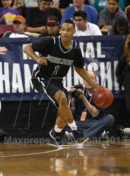 Thumbnail 2 in Archbishop Mitty vs. Sheldon (CIF NorCal Regional Open Division Final) photogallery.