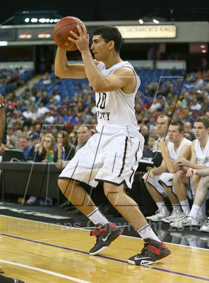 Thumbnail 3 in Archbishop Mitty vs. Sheldon (CIF NorCal Regional Open Division Final) photogallery.