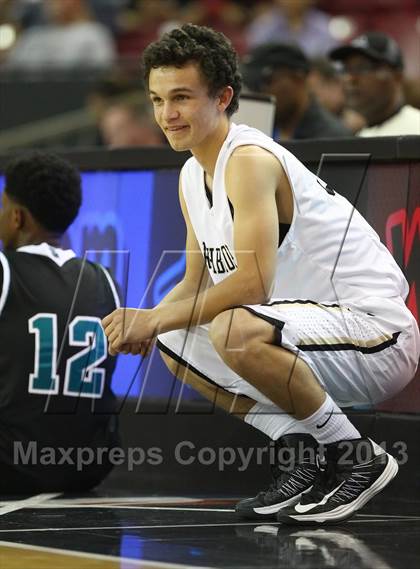 Thumbnail 2 in Archbishop Mitty vs. Sheldon (CIF NorCal Regional Open Division Final) photogallery.