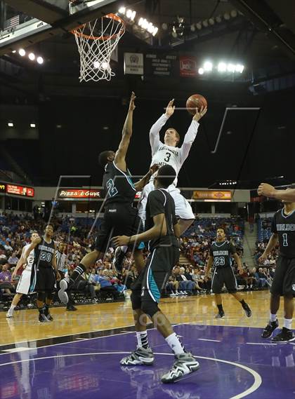 Thumbnail 2 in Archbishop Mitty vs. Sheldon (CIF NorCal Regional Open Division Final) photogallery.
