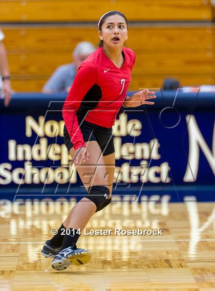 Thumbnail 2 in Stevens vs. Brandeis photogallery.