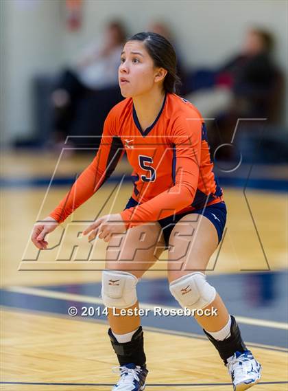 Thumbnail 3 in Stevens vs. Brandeis photogallery.