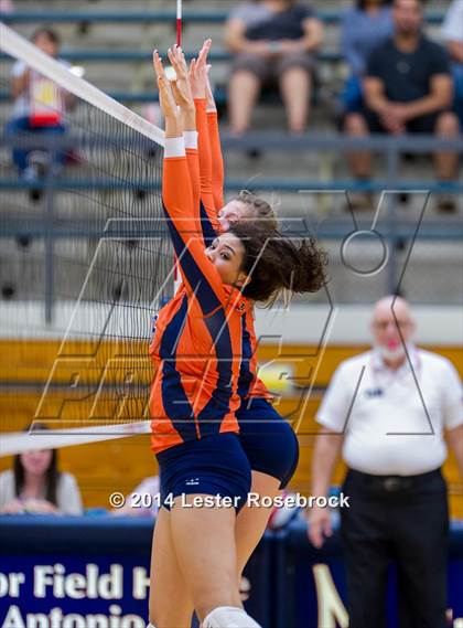 Thumbnail 3 in Stevens vs. Brandeis photogallery.