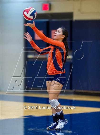 Thumbnail 1 in Stevens vs. Brandeis photogallery.