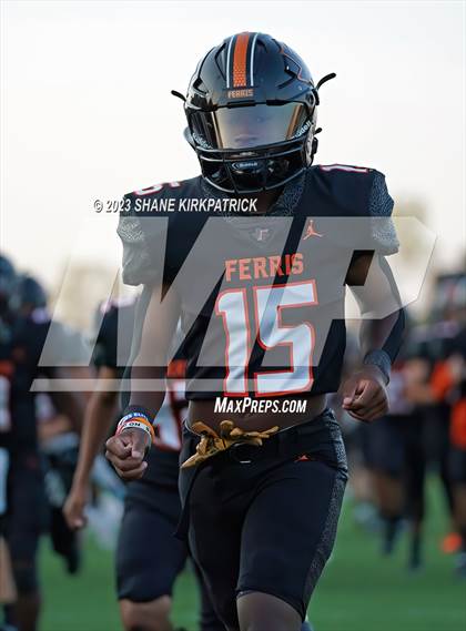 Thumbnail 1 in Sanger @ Ferris photogallery.