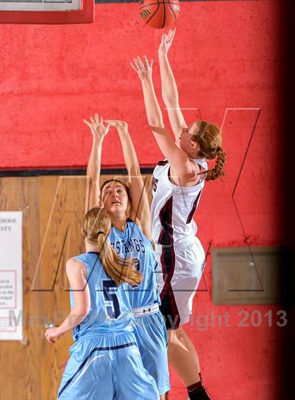 Thumbnail 1 in Ralston Valley vs. Silver Creek (Fairview Festival) photogallery.