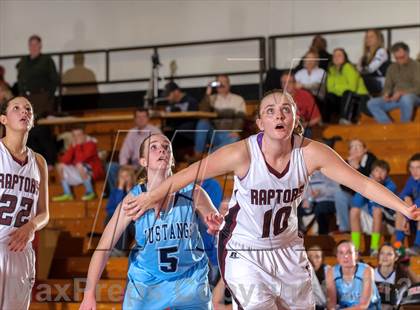 Thumbnail 3 in Ralston Valley vs. Silver Creek (Fairview Festival) photogallery.