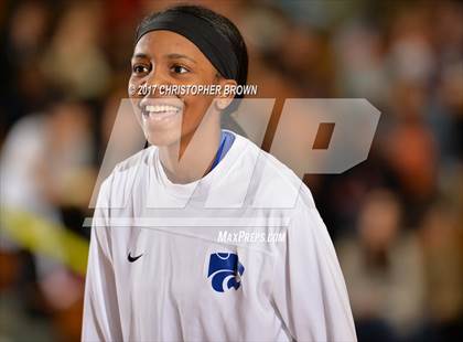 Thumbnail 1 in Dobie vs Cypress Creek (McDonald's Texas Invitational) photogallery.