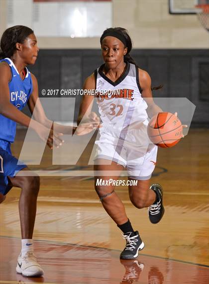 Thumbnail 1 in Dobie vs Cypress Creek (McDonald's Texas Invitational) photogallery.