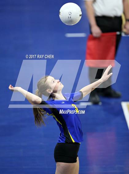 Thumbnail 3 in Meeker vs. Simla (CHSAA 2A Pool II Match 11) photogallery.