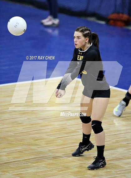 Thumbnail 2 in Meeker vs. Simla (CHSAA 2A Pool II Match 11) photogallery.