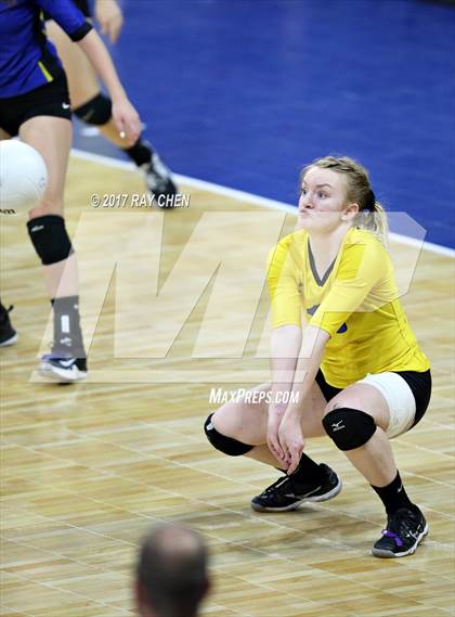 Thumbnail 2 in Meeker vs. Simla (CHSAA 2A Pool II Match 11) photogallery.