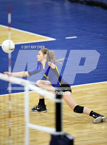 Thumbnail 3 in Meeker vs. Simla (CHSAA 2A Pool II Match 11) photogallery.