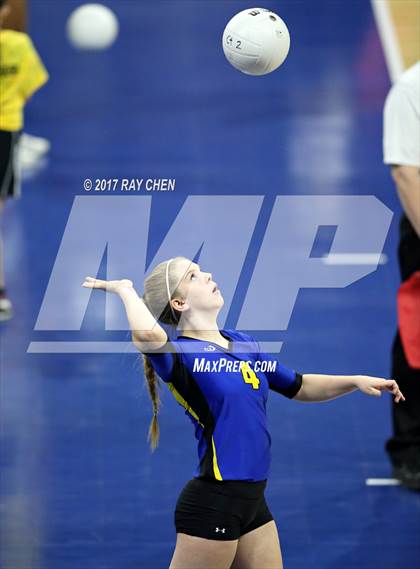 Thumbnail 1 in Meeker vs. Simla (CHSAA 2A Pool II Match 11) photogallery.