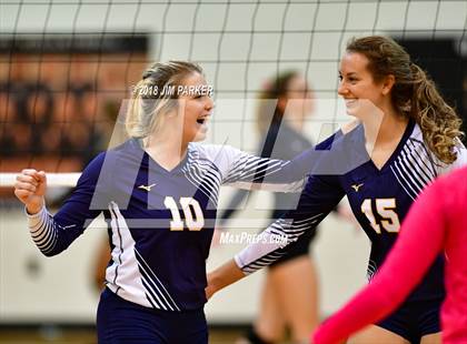Thumbnail 1 in Stony Point @ Vandegrift photogallery.