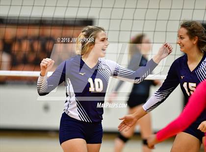 Thumbnail 3 in Stony Point @ Vandegrift photogallery.