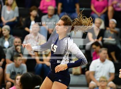 Thumbnail 3 in Stony Point @ Vandegrift photogallery.