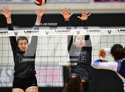 Thumbnail 1 in Stony Point @ Vandegrift photogallery.