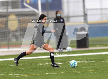 Thumbnail 3 in Omaha South vs. Millard West photogallery.