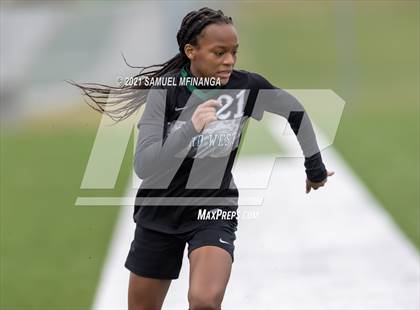 Thumbnail 2 in Omaha South vs. Millard West photogallery.