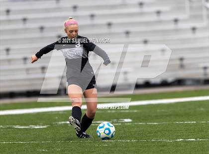 Thumbnail 1 in Omaha South vs. Millard West photogallery.