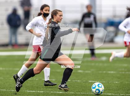 Thumbnail 2 in Omaha South vs. Millard West photogallery.
