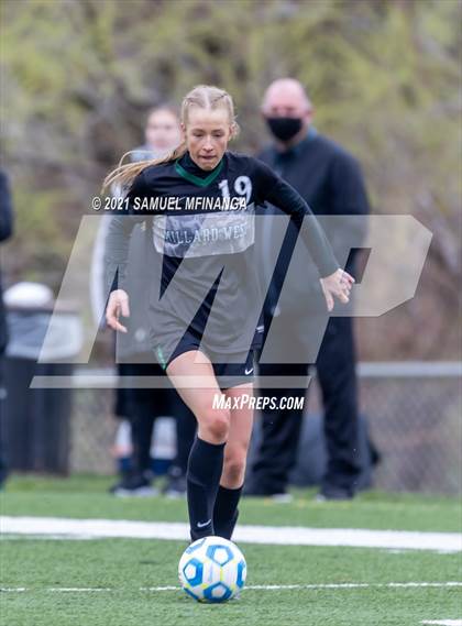 Thumbnail 2 in Omaha South vs. Millard West photogallery.