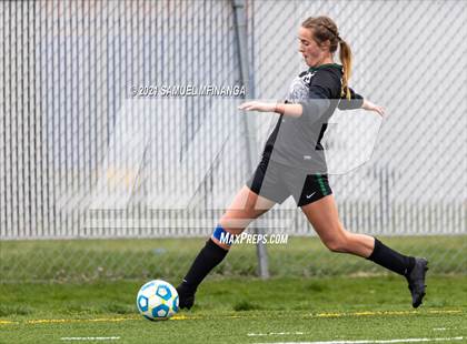 Thumbnail 3 in Omaha South vs. Millard West photogallery.