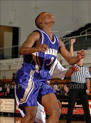 Thumbnail 3 in Diamond Bar vs. Bishop Amat (SoCal Shootout) photogallery.