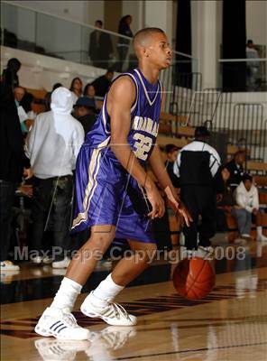 Thumbnail 1 in Diamond Bar vs. Bishop Amat (SoCal Shootout) photogallery.