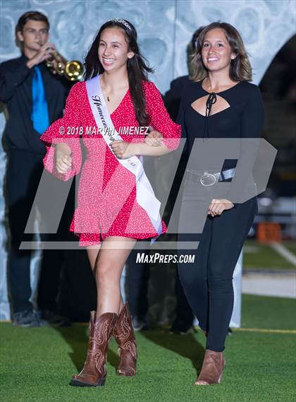 Thumbnail 2 in St. Genevieve @ Agoura photogallery.