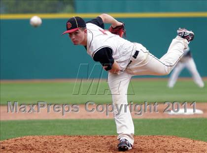 Thumbnail 1 in Central Catholic vs. Serra Catholic (PIAA Class A Final) photogallery.