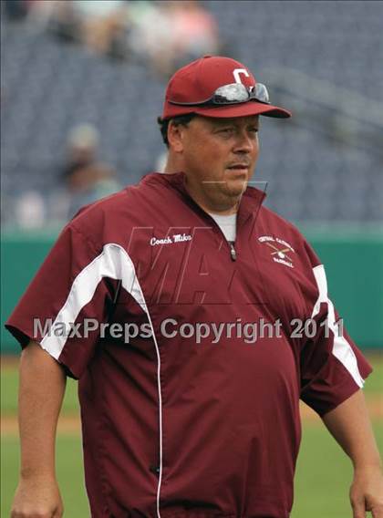 Thumbnail 1 in Central Catholic vs. Serra Catholic (PIAA Class A Final) photogallery.