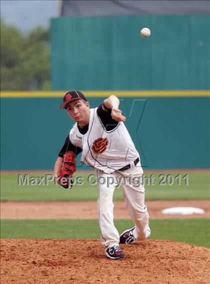 Thumbnail 2 in Central Catholic vs. Serra Catholic (PIAA Class A Final) photogallery.