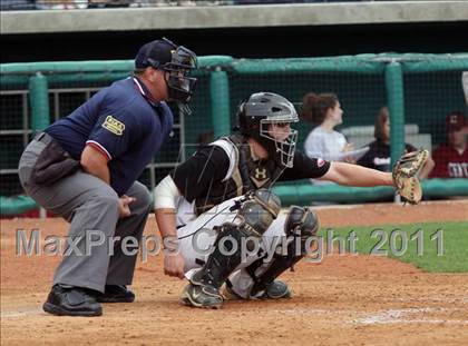 Thumbnail 3 in Central Catholic vs. Serra Catholic (PIAA Class A Final) photogallery.