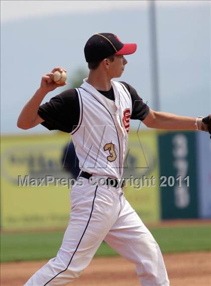 Thumbnail 2 in Central Catholic vs. Serra Catholic (PIAA Class A Final) photogallery.