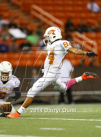 Thumbnail 2 in Pac-Five vs. Damien photogallery.