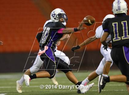 Thumbnail 2 in Pac-Five vs. Damien photogallery.