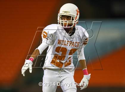 Thumbnail 1 in Pac-Five vs. Damien photogallery.