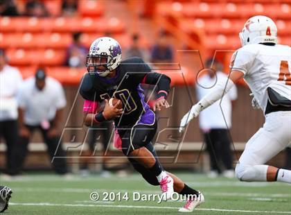 Thumbnail 2 in Pac-Five vs. Damien photogallery.