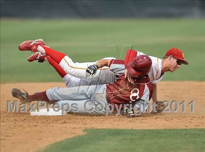 Thumbnail 1 in Oaks Christian vs. Palm Desert (CIF SS D4 Semifinals) photogallery.