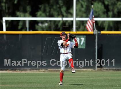 Thumbnail 2 in Oaks Christian vs. Palm Desert (CIF SS D4 Semifinals) photogallery.