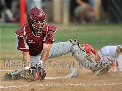 Thumbnail 3 in Oaks Christian vs. Palm Desert (CIF SS D4 Semifinals) photogallery.