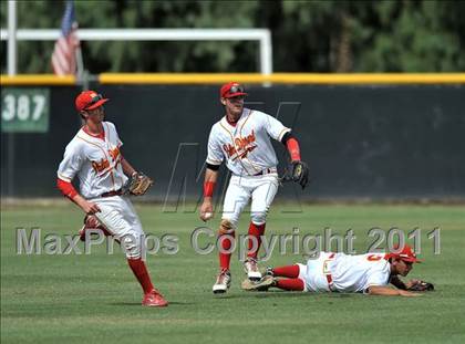 Thumbnail 3 in Oaks Christian vs. Palm Desert (CIF SS D4 Semifinals) photogallery.