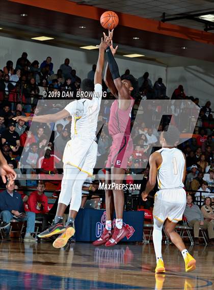 Thumbnail 3 in St. Frances Academy vs. Memphis East (Chick-Fil-A Classic) photogallery.