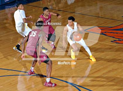 Thumbnail 3 in St. Frances Academy vs. Memphis East (Chick-Fil-A Classic) photogallery.