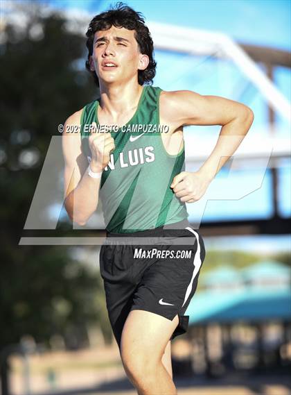 Thumbnail 2 in Yuma Varsity District Championship photogallery.