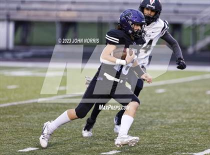 Thumbnail 2 in DeKalb @ Leo photogallery.